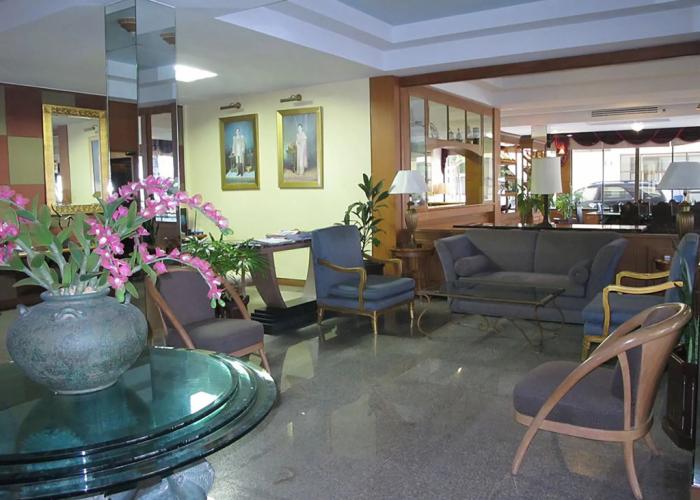 Mae Pim Resort Hotel