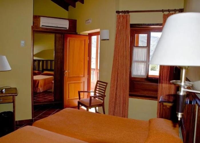 Hotel Rural Fonda de la Tea