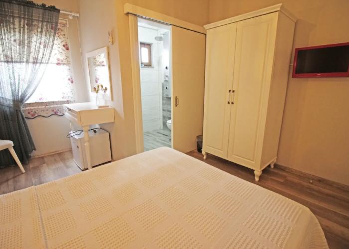 Karina Vineyard House