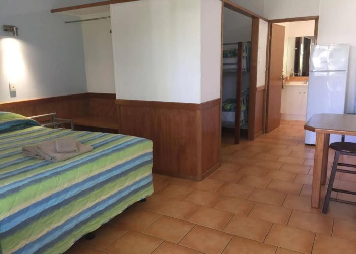Cardwell Beachfront Motel