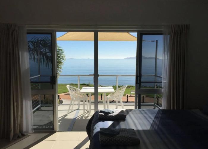 Cardwell Beachfront Motel