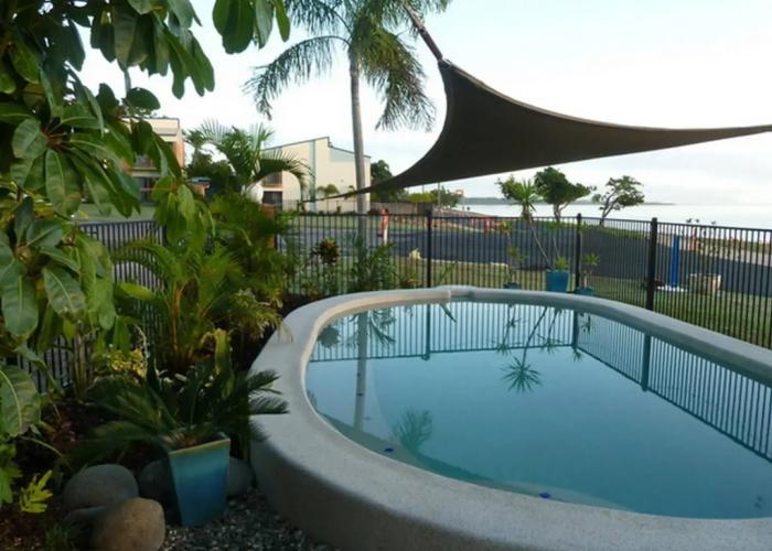 Cardwell Beachfront Motel