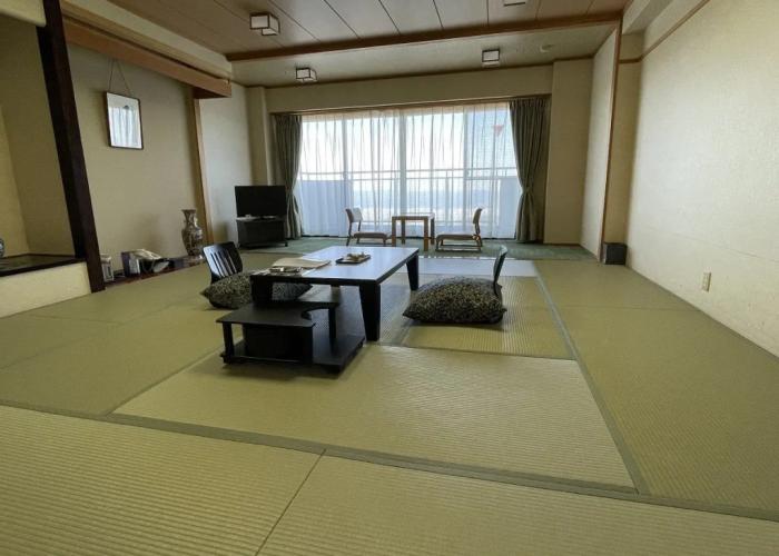 Takayu Onsen Kagetsu Highland Hotel