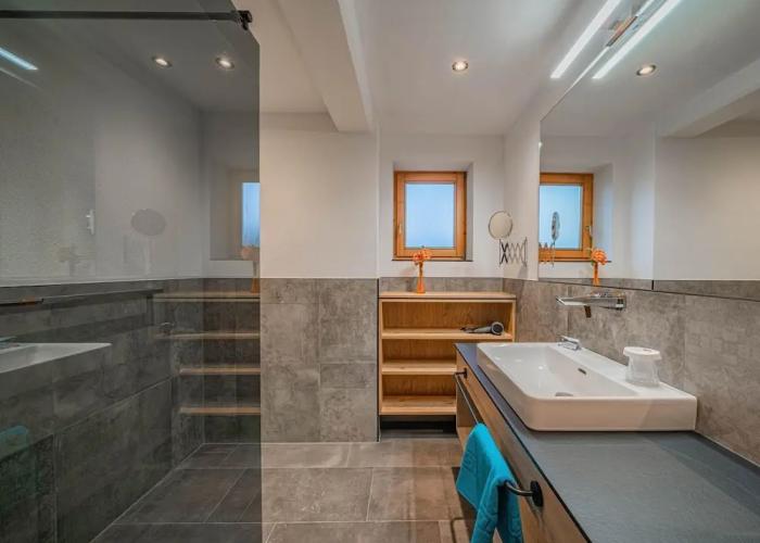 Apartment in Brixen im Thale With a Garden