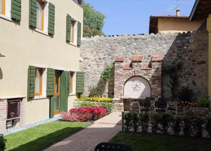 Residence Borgo Mondragon