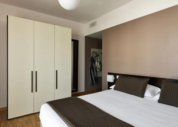 Vialeromadodici Rooms & Apartments