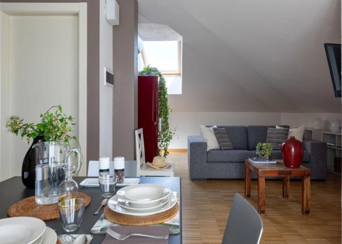 Vialeromadodici Rooms & Apartments