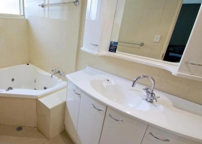 Bayview Beach Holiday Apartments