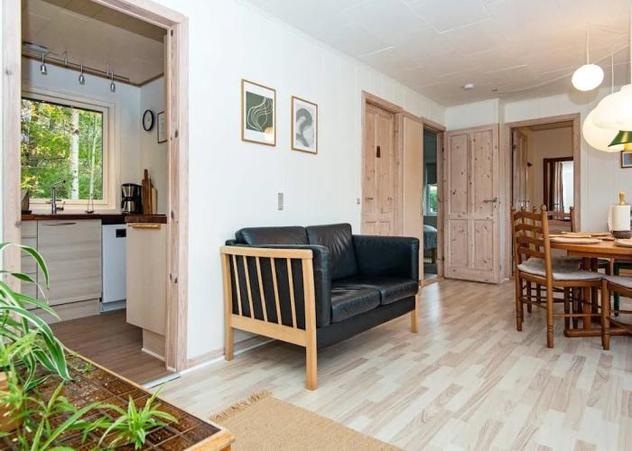 8 Person Holiday Home in Borkop