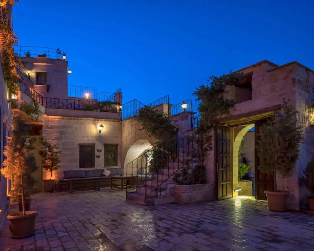 фото Sinasos Palace Cave Hotel