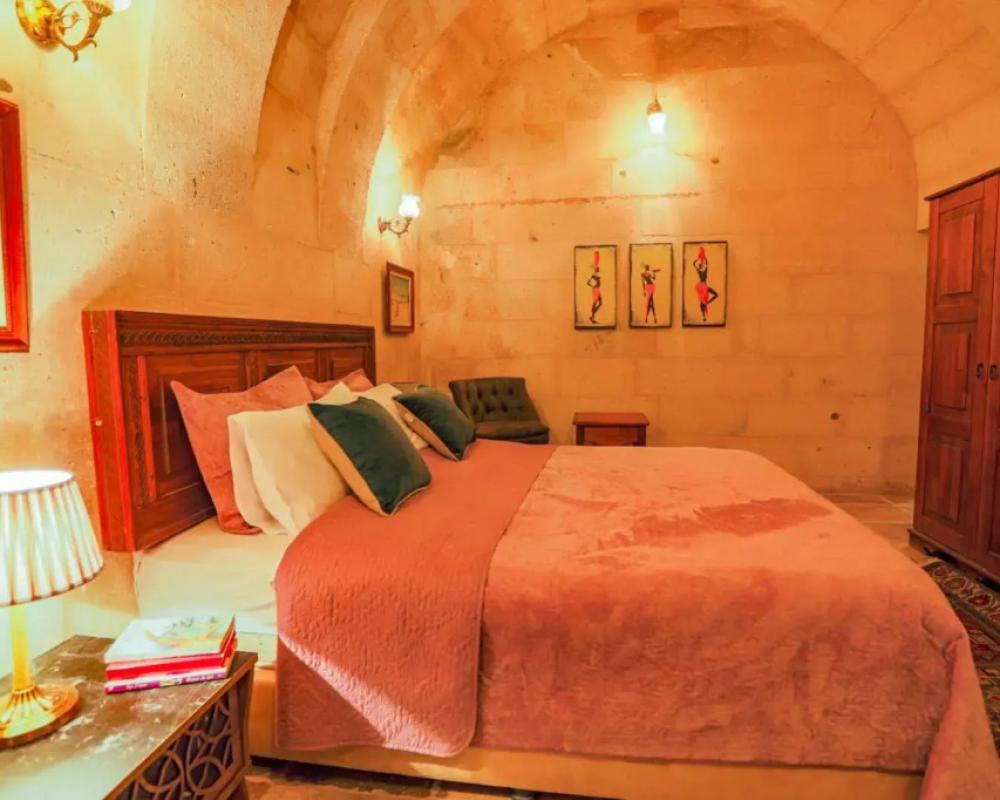 фото Sinasos Palace Cave Hotel