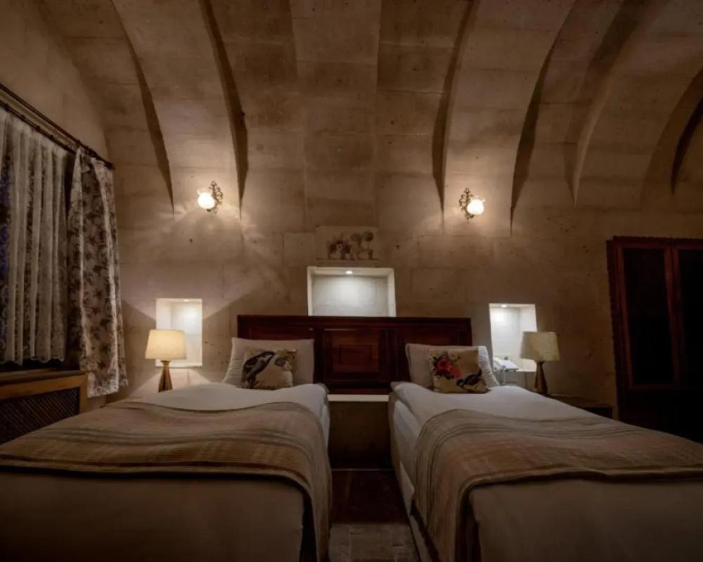 фото Sinasos Palace Cave Hotel