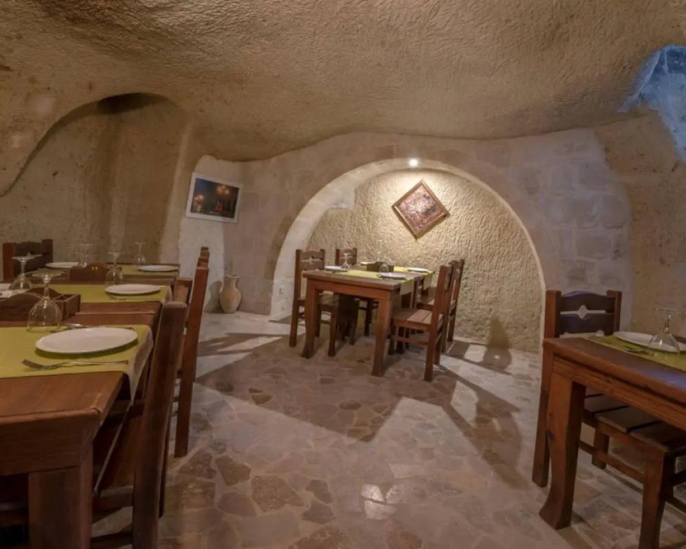 фото Sinasos Palace Cave Hotel