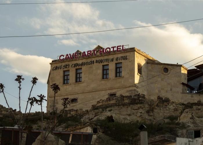 Cave Art Hotel