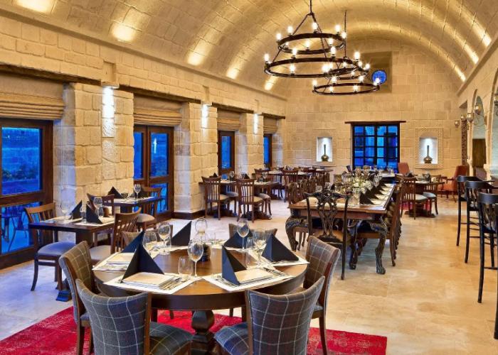 Seraphim Cave Suites & Spa Hotel