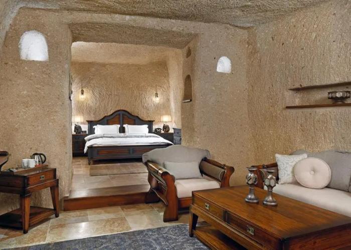 Seraphim Cave Suites & Spa Hotel