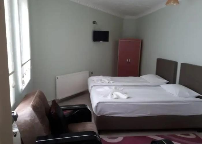 Di̇ri̇li̇ş Banarya Pansi̇yon