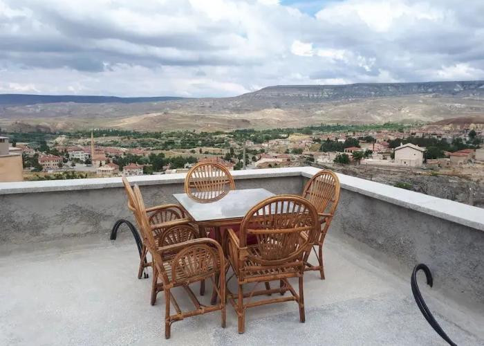 Di̇ri̇li̇ş Banarya Pansi̇yon