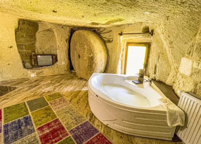 Heritage Cave Suites