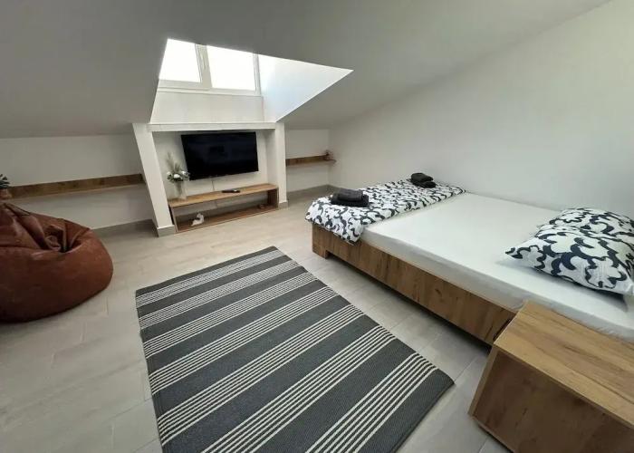 Serenity Apartments and Studios