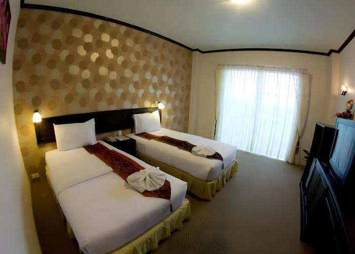 Golden Dragon Resort