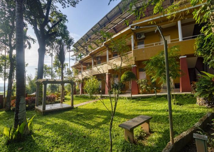 Karapuzha Village Resort