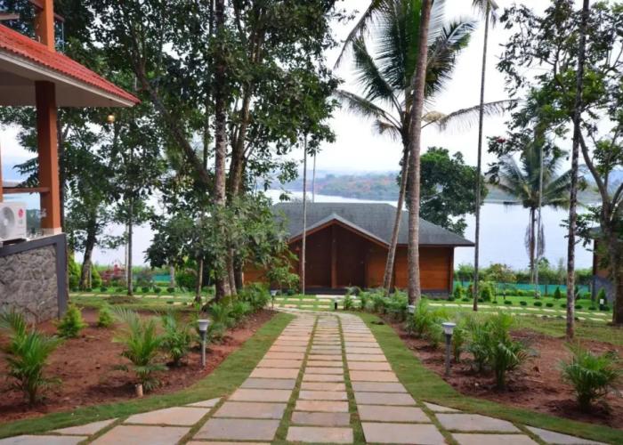 Room-lakerose Wayanad Resort
