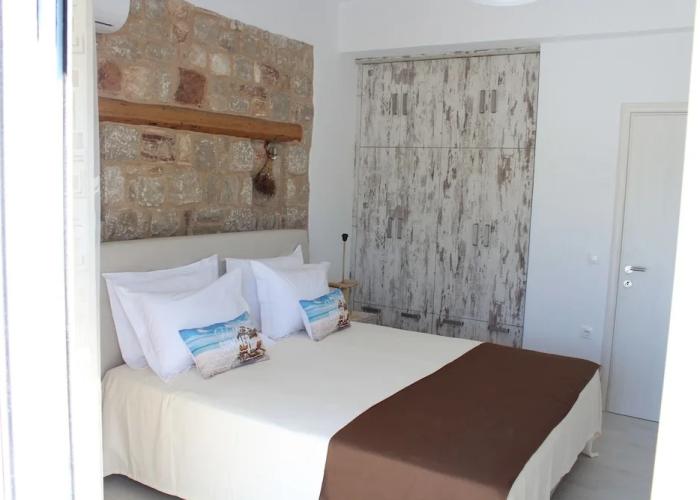 Haraki Stone Apartments
