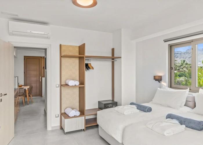 Kouros Stone Suites