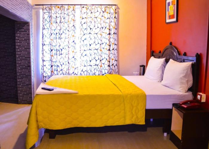 Hotel Seven Roads Grand Inn