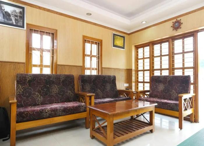 Hotel Gurupriya
