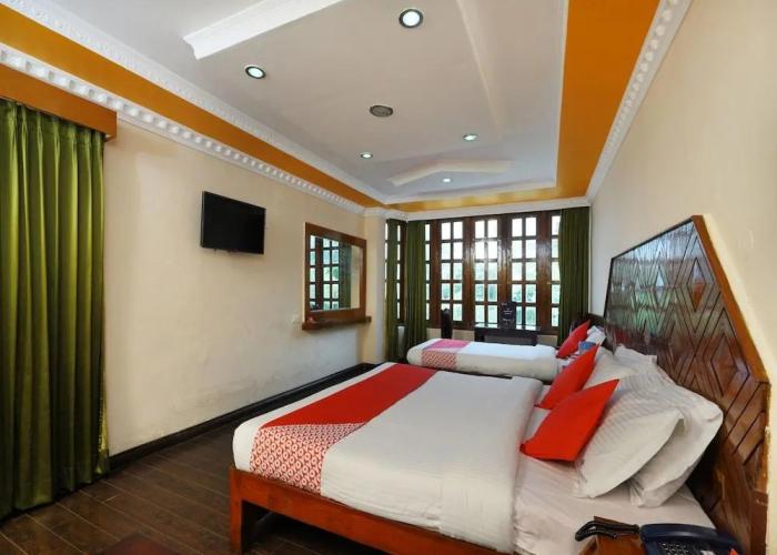 Hotel Gurupriya