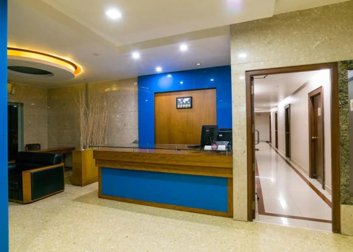 Hotel Crescent Crest