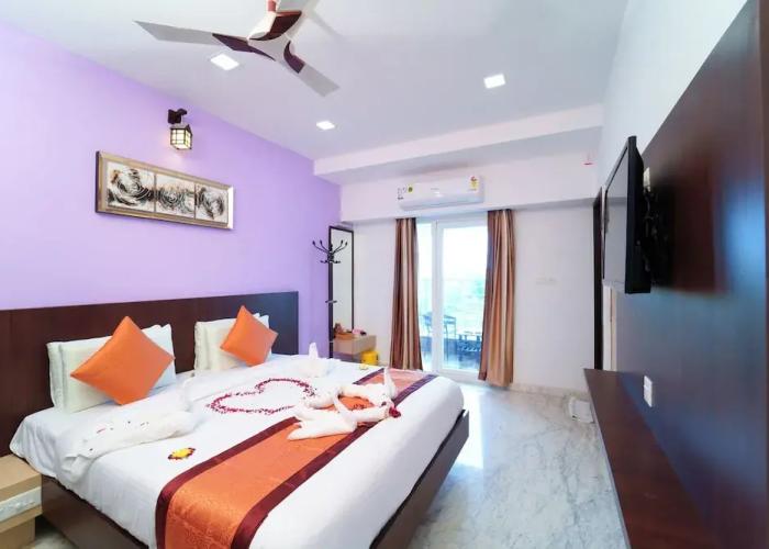 Hotel Grand Padappai Residency