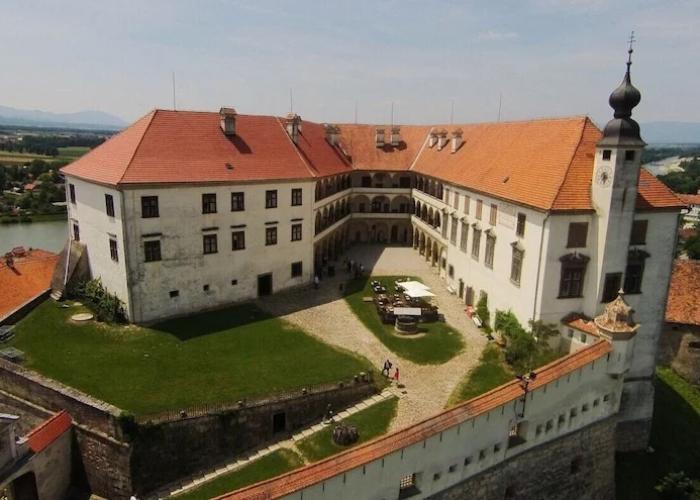 Hotel Mitra
