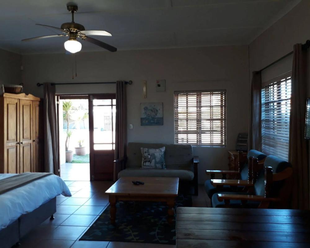 Tourist Lodge Gansbaai