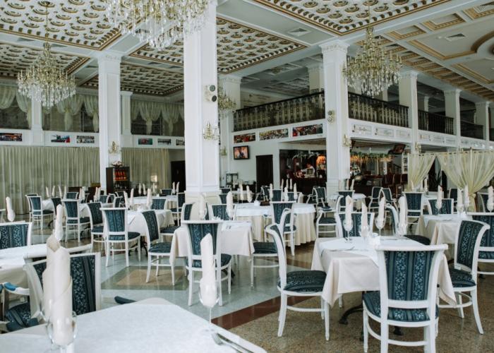 Grinn Hotel