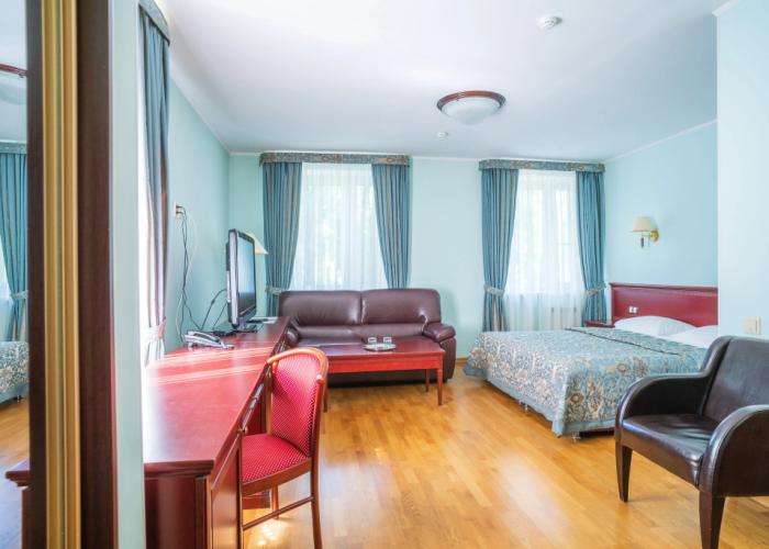 Kochubey-Center Hotel