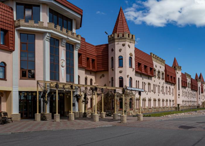 Fort Kolesnik Hotel