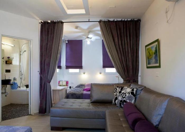 Nuriel Fruit & Guest House