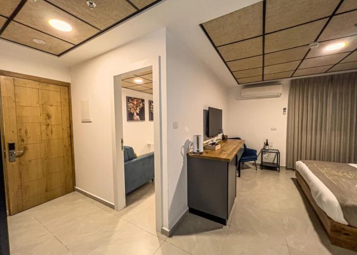 Goland Hotel