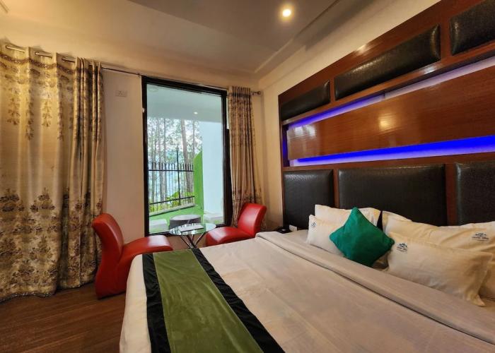Hotel Bliss