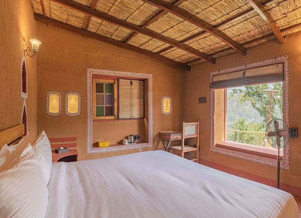 A Kasauli Ggaon by Echor