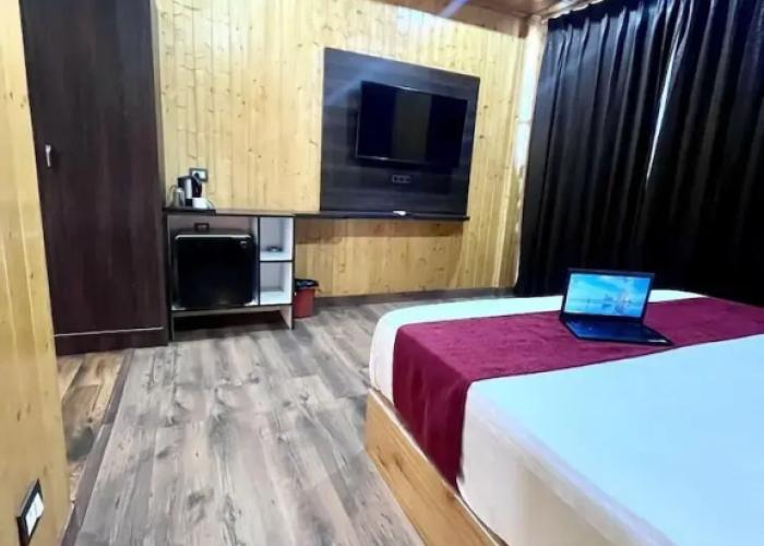 The Walnut Homestay Kasauli PerfectStay