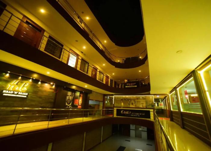 Castle International Premium Hotel