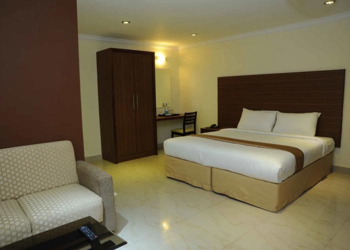 Castle International Premium Hotel
