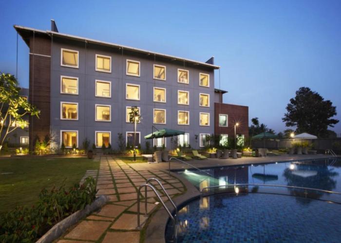 Purple Palms Resort & Spa