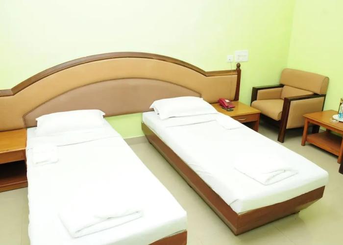 Hotel Pranav International