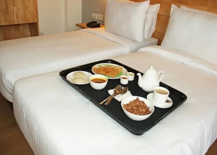 OYO 9563 Hotel RR Residency
