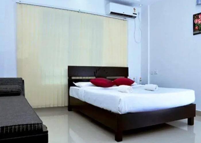 Chandana Inn